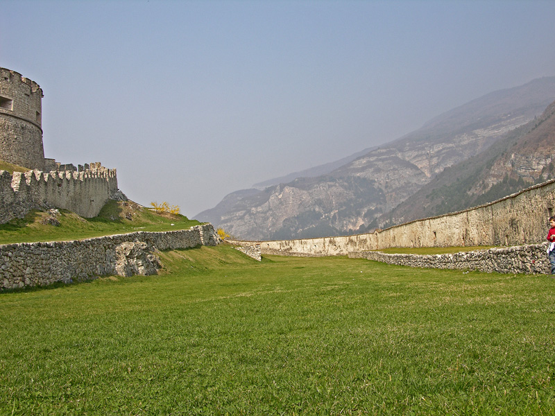 CASTEL BESENO